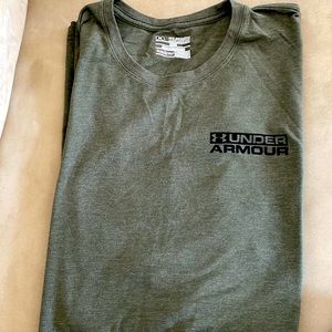 Under Armour heat gear tshirt